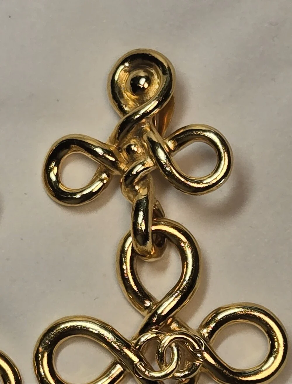 #152 CHANEL Gold Plated Earrings Clip/Vintage